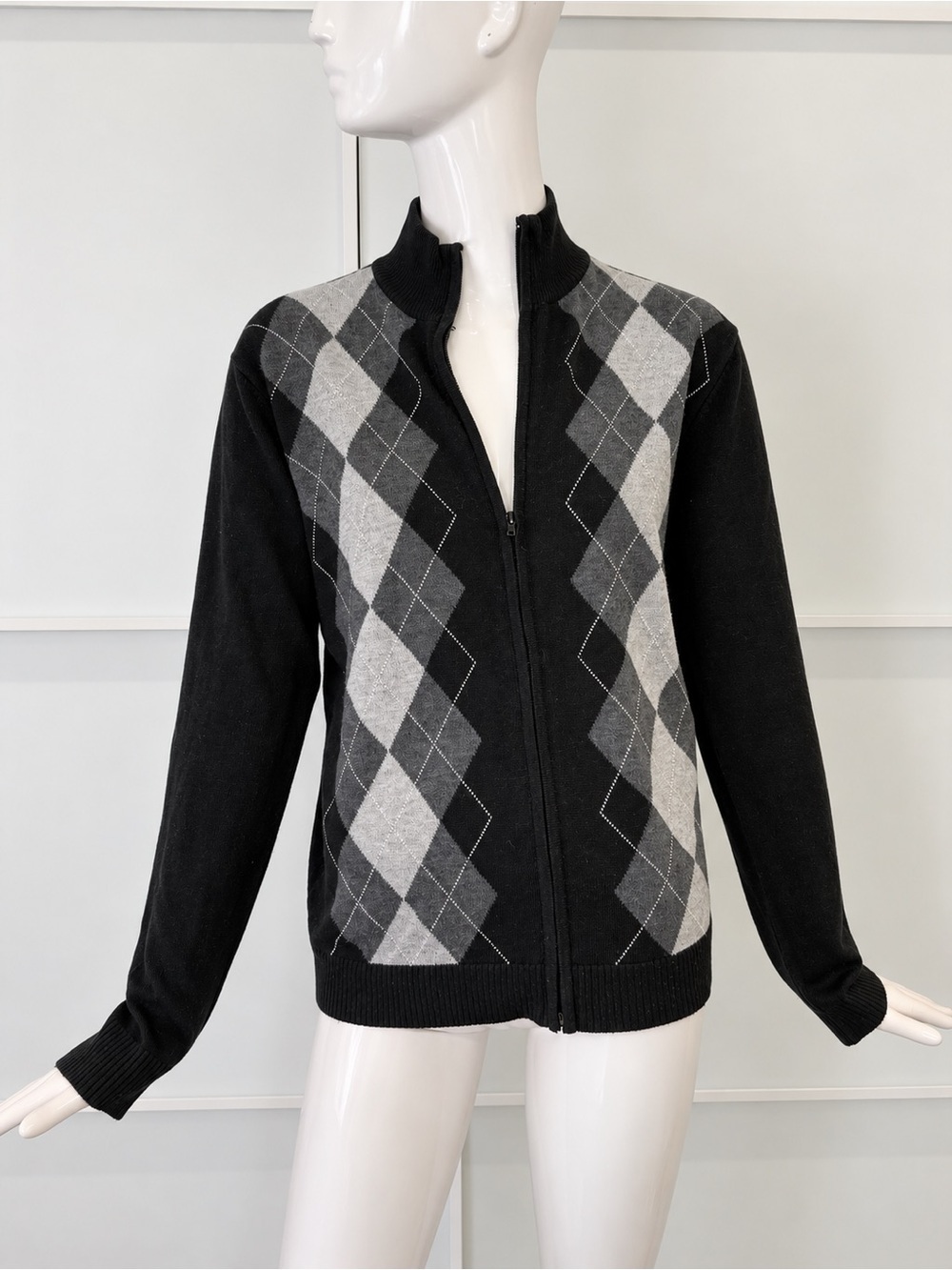 VROOM & DREESMANN Men’s M Black Gray Argyle Full Zip Mock Neck Sweater